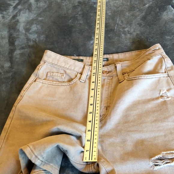 Women’s size 0 wild fable highest rise Bermuda brown jean distressed shorts - Picture 9 of 11